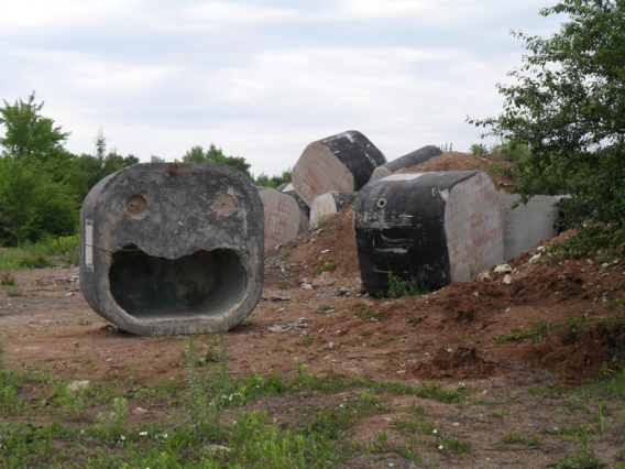 В Миколаєві мародери відкрили могильник з надтоксичним ракетним паливом (фото)