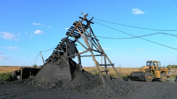 В Макеевке загорелась шахта 