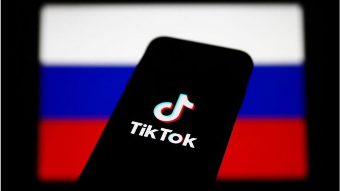 Київ стверджує, що росіяни керують операціями TikTok в Україні – Bloomberg