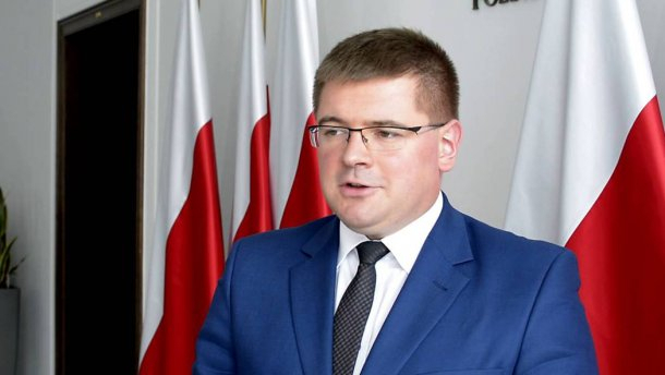 В Польше решили не наказывать депутата, который врал об избиении украинцами поляков