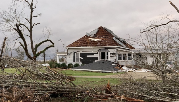 Торнадо прошелся штатом Алабама, как гигантский плуг: 23 жертвы, - ФОТО