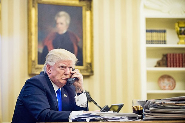 Трамп і прем'єр-міністр Австралії посварилися по телефону через угоду про мігрантів
