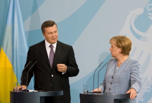Германия предупреждает: подписаны Януковичем законы заморозят сотрудничество Украина-ЕС