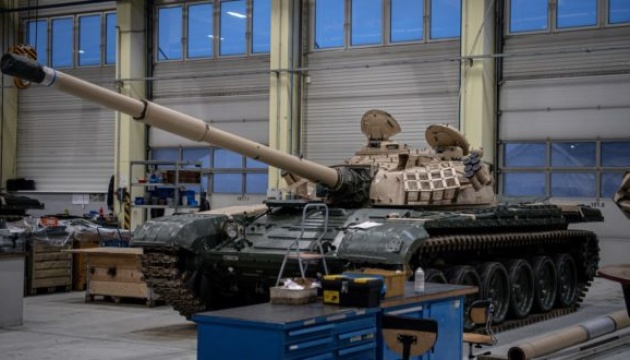 Армія Марокко передала Україні модернізовані танки Т-72Б 