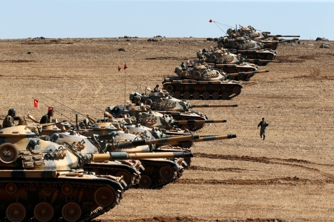 Турецкие танки вошли в Сирию из провинции Килис
