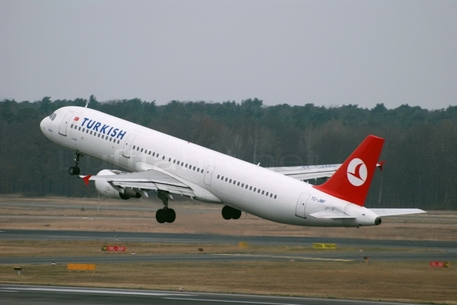 Лоукост Air Arabia запустив рейси з Одеси до міст Азії