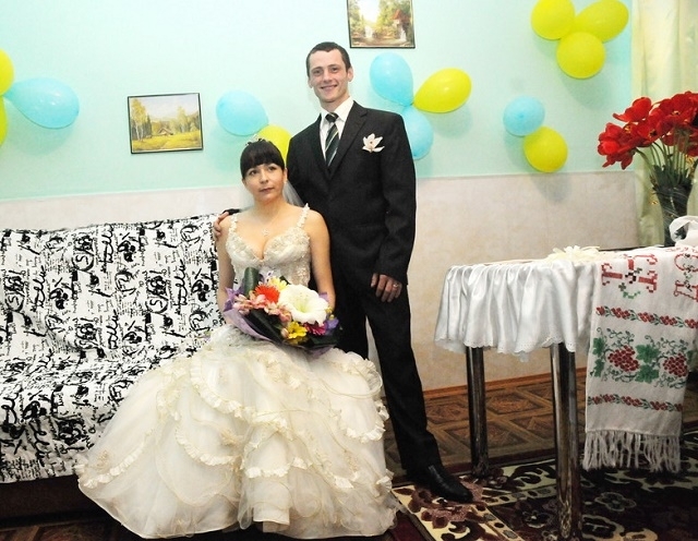 Впервые в Украине пожизненно осужденная вышла замуж
