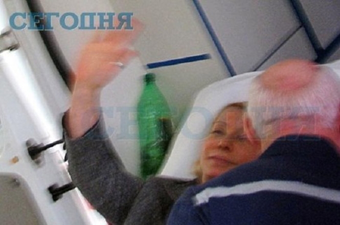 Журналісти сфотографували Тимошенко у лікарні
