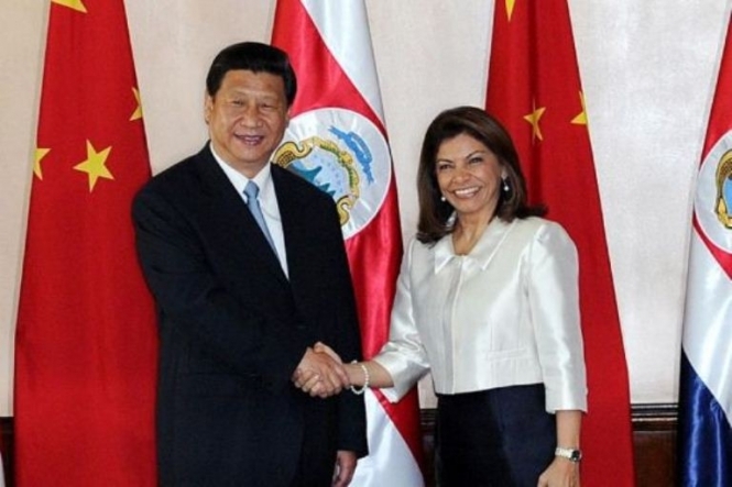 Китай допоможе Коста-Риці побудувати дороги і оновити транспорт