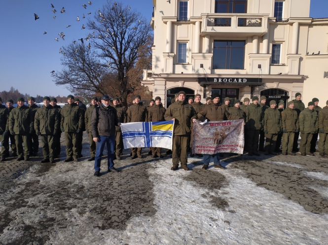 В Ужгороді нацгвардійці влаштували флешмоб на підтримку полонених моряків