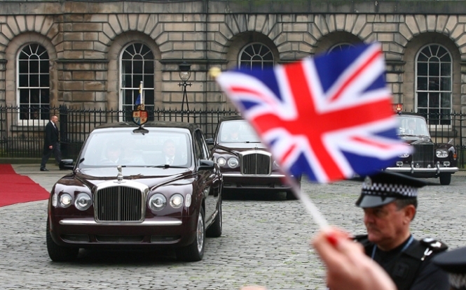 Великобритания приостановила выдачу инвестиционных виз