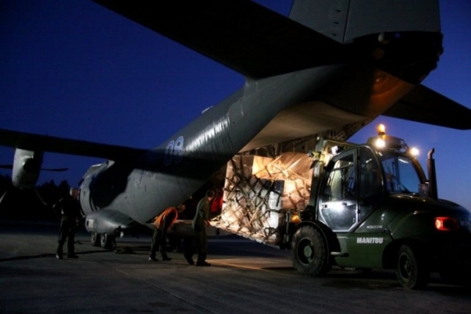 Из Литвы в Украину вылетел самолет с гуманитарной помощью