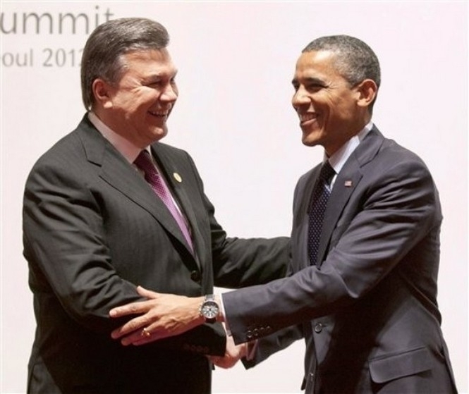 Янукович зустрівся з Обамою