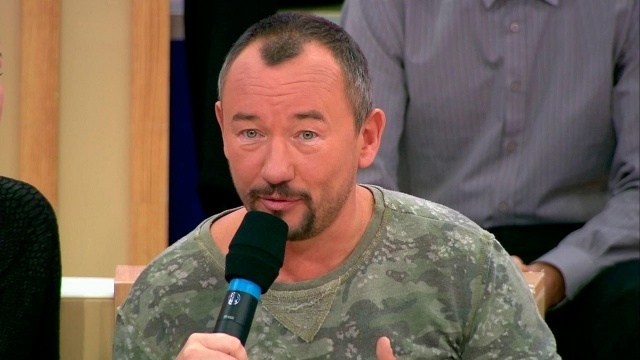 Російський телеведучий у ток-шоу зізнався, що вбивав людей на Донбасі