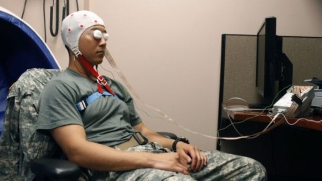 Пентагон планує імплантувати солдатам чіп, який записуватиме їхню пам'ять