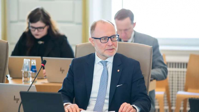 Міністр оборони Латвії готовий піти у відставку через дрони, які вільно пролетіли над країною