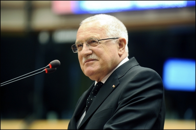 Президент Чехії вважає греків жертвами ЄС