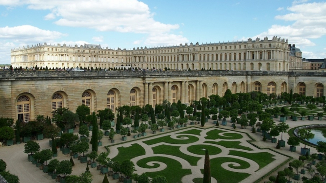 Французький Версаль втратив за час карантину 45 млн євро