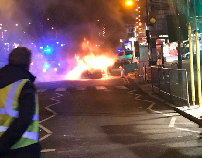 В Лондоне у рождественской ярмарки взорвался автомобиль