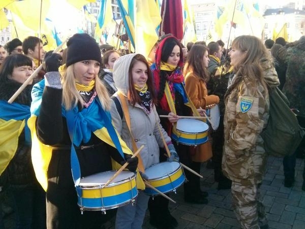 В Киеве Самоборона Майдана собралась на Марш Достоинства, - фото