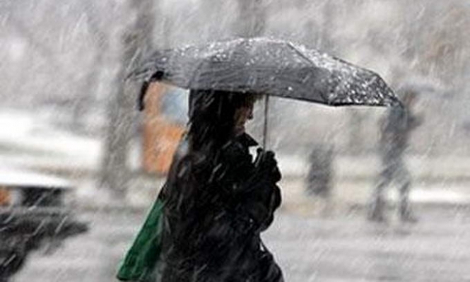 Погода: найближчими днями у більшості областей України - мокрий сніг і дощ
