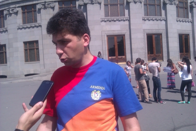 Демонстранты в Ереване готовятся к 