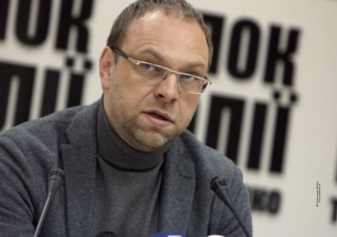 Власенко розкритикував вимоги Громадської ради Майдану