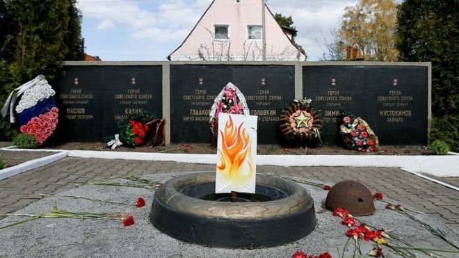 В російському селі вічний вогонь замінили малюнком полум'я