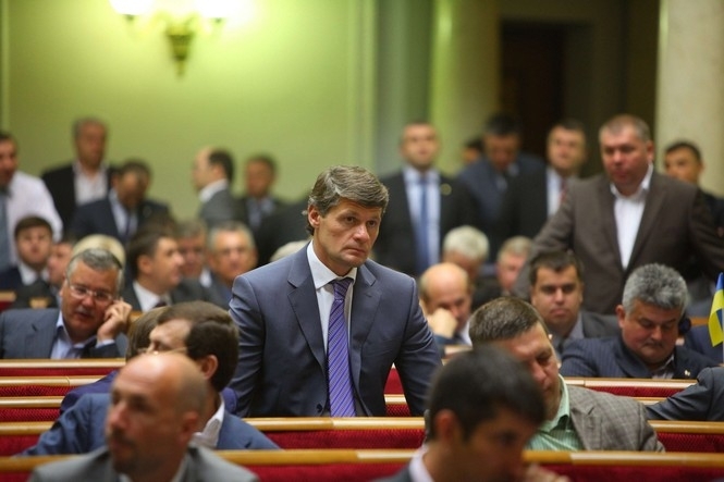 Депутати не захотіли просити Президента ввести воєнний стан в Донбасі