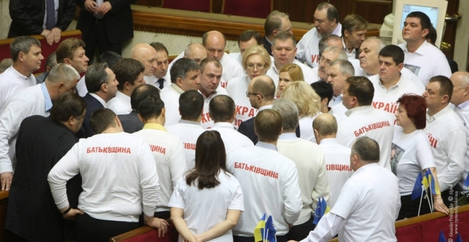 Опозиція не голосуватиме за закон Мірошниченка про звільнення політв'язнів
