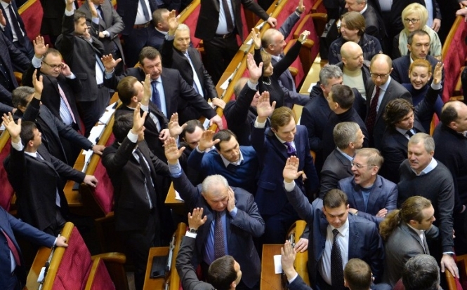 В Партии регионов раскол: депутаты Ахметова отказались голосовать с нарушением процедуры