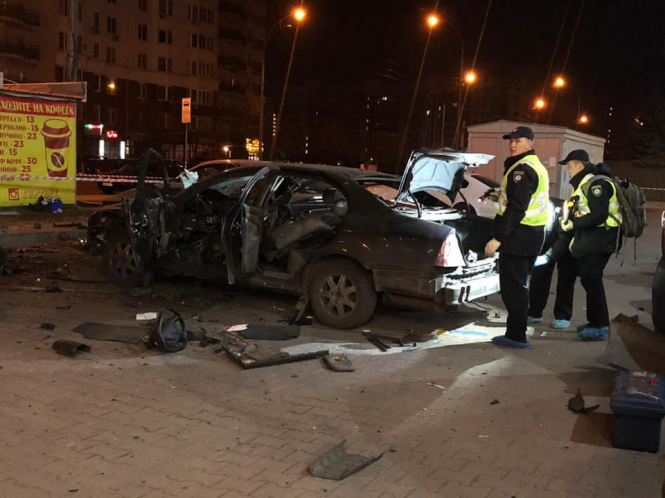 В Киеве взорвался автомобиль - человек в тяжелом состоянии