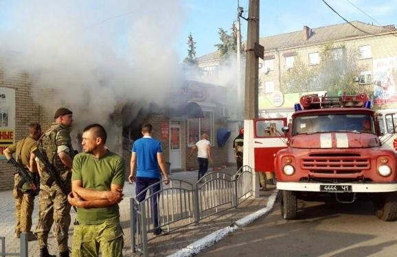 В центре Славянска прогремел взрыв, есть пострадавшие - фото