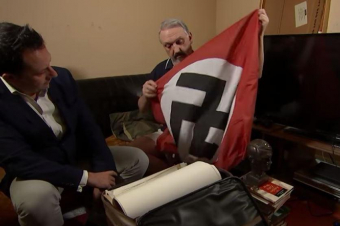 Лідер неонацистів Британії зізнався, що є євреєм та геєм і вийшов з партії