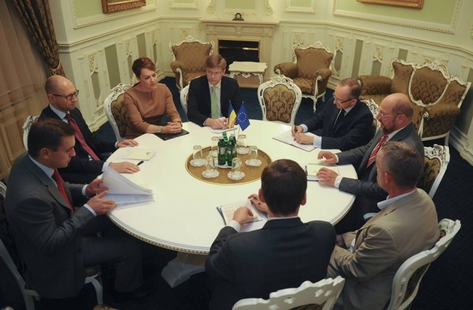 Яценюк та Шульц обговорили синхронну ратифікацію Угоди про асоціацію у Києві і Брюселі 
