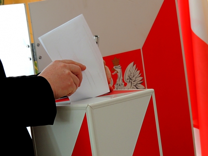 В Польше на выборах победу одержала партия Качинского