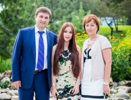 Губернатор Донецька послав доньку на навчання в Англію