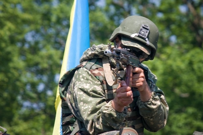 Внаслідок обстрілу бойовиками Кримського та Троїцького поранені двоє військових 