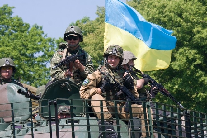 Украинские бойцы отбили атаку террористов возле Мариуполя, - пресс-центр АТО