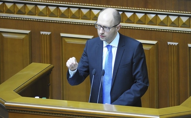 Депутаты имеют время до 25 мая, чтобы согласовать текст новой Конституции, - Яценюк