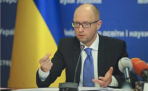 Яценюк призвал Раду принять правительственные законопроекты