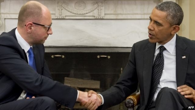 Обама подписал закон о выделении помощи Украине
