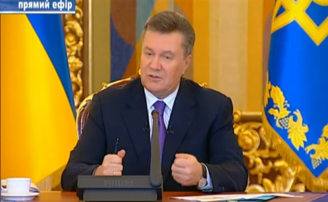 Янукович розповів про що говорив з Клюєвим