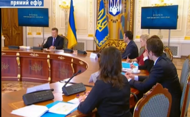 Зменшення прокачування газу через вітчизняну ГТС несе загрозу для нашої економіки, - Янукович