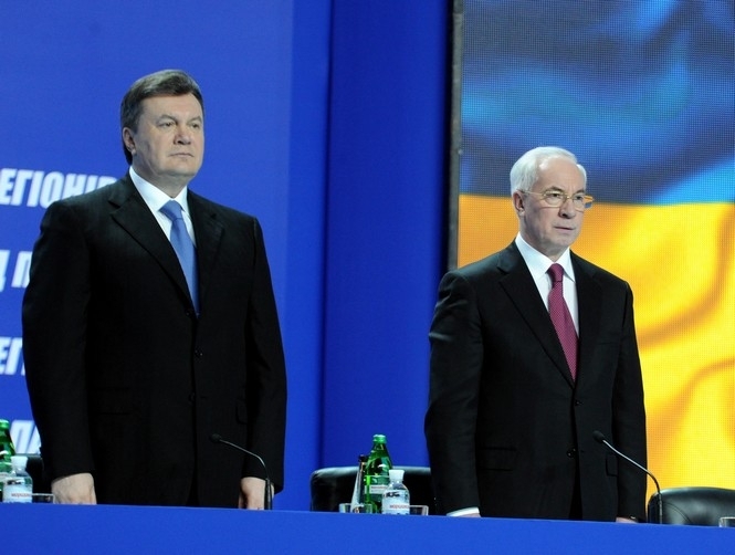 Янукович - Азарову: я Вас лично предупреждаю об ответственности за контракты с Россией
