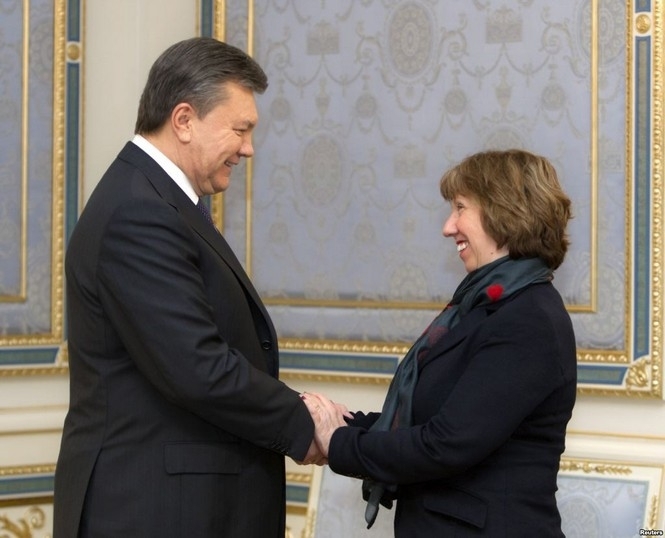 Эштон встретится с Януковичем и лидерами оппозиции на следующей неделе