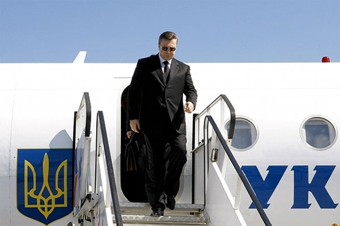 Янукович полетів радитись з естонцями про євроінтеграцію
