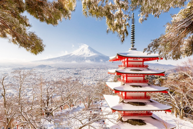 В Японії пройшли сильні снігопади: є жертви та руйнування
