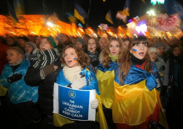 Известные польские артисты выразили поддержку протестующим украинцам