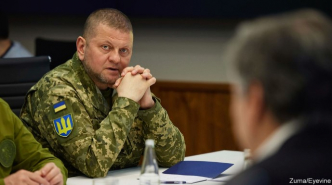 Залужний обговорив із начальником Об'єднаного штабу ЗС Франції потребу України в боєприпасах, ППО та авіації